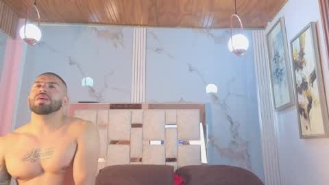 Lion and Aria online show from 5, 4, 2026