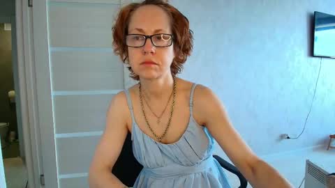 Liora Weiss online show from 9, 5, 2026
