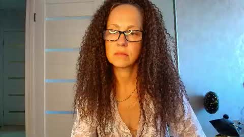 Snapshot of lioraweiss chatting on 13, 6, 2026 Liora Weiss online show from 13, 6, 2026