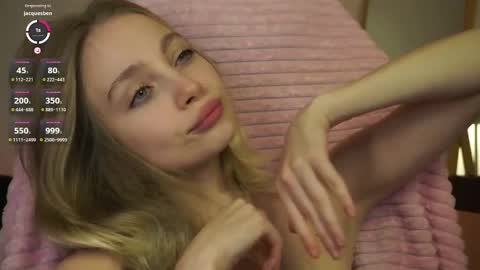 Snapshot of lisa_babymetal chatting on 13, 12, 2024 Lisa online show from 13, 12, 2024