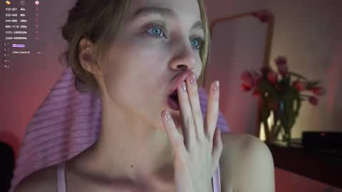 Snapshot of lisa_babymetal chatting on 20, 12, 2024 Lisa online show from 20, 12, 2024