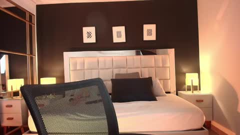 Lisa online show from 5, 2, 2025