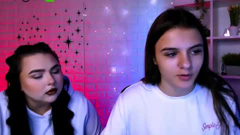 Lisa online show from 4, 11, 2025