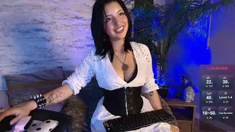 lisa dolly nyx online show from 21, 4, 2026