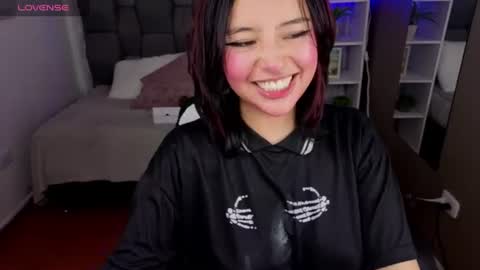 Snapshot of lisa_dolly_nyx chatting on 7, 7, 2026 lisa dolly nyx online show from 7, 7, 2026