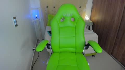 Lisa  online show from 28, 1, 2025