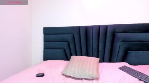 Snapshot of lisa_white_ chatting on 5, 1, 2025 lisa white online show from 5, 1, 2025