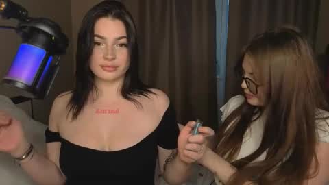 Lisa and Den online show from 28, 9, 2025