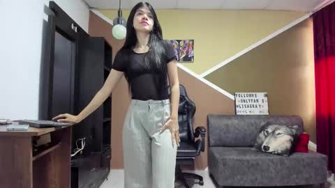 Snapshot of lisagray_1 chatting on 27, 3, 2026 Lisa Gray Independent Model online show from 27, 3, 2026