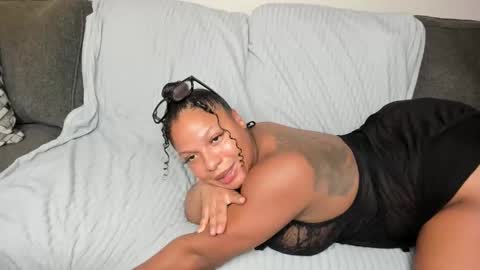 lisaloves6ix9 online show from 22, 5, 2026
