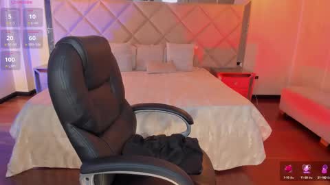 LISA MONROE online show from 11, 2, 2025