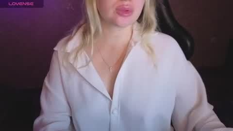 Snapshot of lisenok26 chatting on 10, 6, 2026 Anna online show from 10, 6, 2026