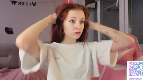 Snapshot of lisiasweet chatting on 6, 11, 2025 Lika online show from 6, 11, 2025