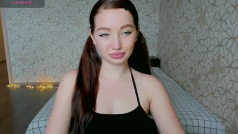lissa_cristal_ online show from 8, 6, 2026