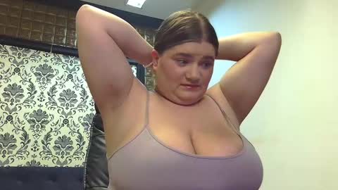 Lisa online show from 17, 11, 2025