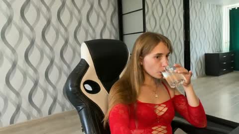 LUNA online show from 3, 7, 2026