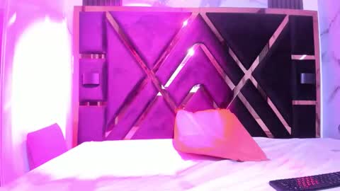 Ashley online show from 13, 11, 2025