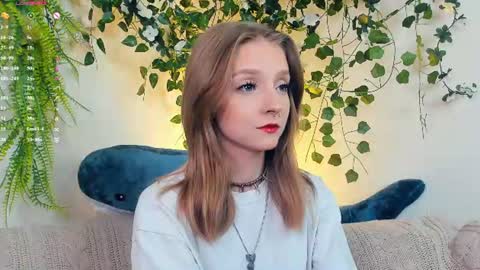 Snapshot of little__caprice chatting on 26, 6, 2026 Bella online show from 26, 6, 2026