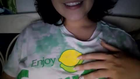 Snapshot of little_anef chatting on 17, 9, 2025 little_anef online show from 17, 9, 2025
