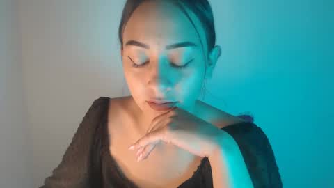 Snapshot of little_aphrodite2 chatting on 13, 9, 2025 Aliciaparaisss online show from 13, 9, 2025