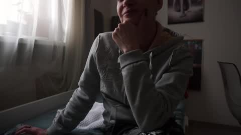 Snapshot of little_heart_andreea chatting on 18, 2, 2025 little_heart_andreea online show from 18, 2, 2025