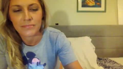 Snapshot of little_lies chatting on 12, 2, 2025 little lies online show from 12, 2, 2025