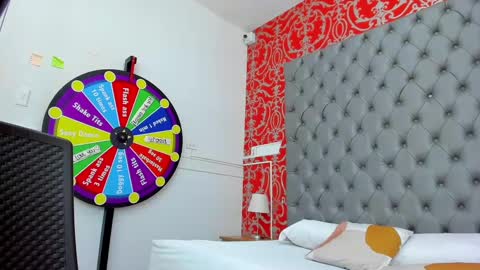 Snapshot of little_lilith_apple chatting on 18, 2, 2025 little_lilith_apple online show from 18, 2, 2025