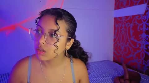 Snapshot of little_lilith_apple chatting on 2, 11, 2025 little_lilith_apple online show from 2, 11, 2025