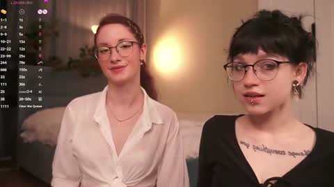 Snapshot of little_poetry chatting on 22, 6, 2026 Kiki online show from 22, 6, 2026