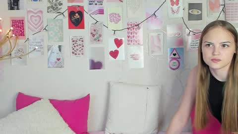 Snapshot of little_radiant_sun chatting on 18, 1, 2026 Kriss online show from 18, 1, 2026