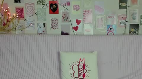 Snapshot of little_radiant_sun chatting on 16, 7, 2026 Kriss online show from 16, 7, 2026