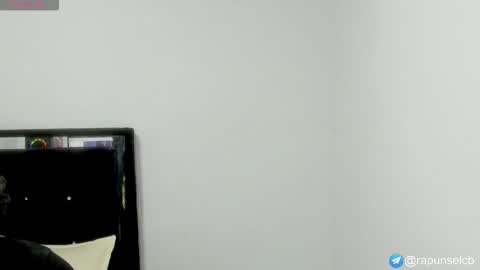 Snapshot of little_rapunsel_ chatting on 28, 9, 2025 RAPUNSEL AND CAIN online show from 28, 9, 2025