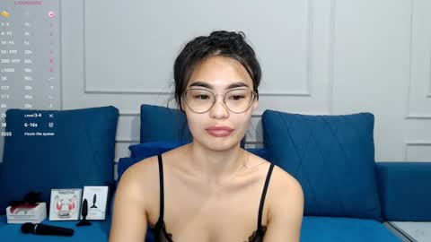 Kwan online show from 10, 11, 2025