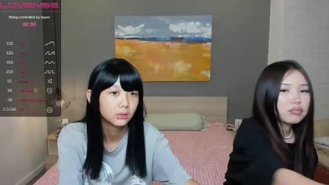Snapshot of little_yena chatting on 9, 9, 2025 Yena and Gabby online show from 9, 9, 2025