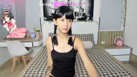 Snapshot of little_yena chatting on 16, 10, 2025 Yena and Gabby online show from 16, 10, 2025