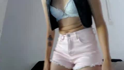 Snapshot of littlebell44 chatting on 11, 6, 2026 sofia online show from 11, 6, 2026