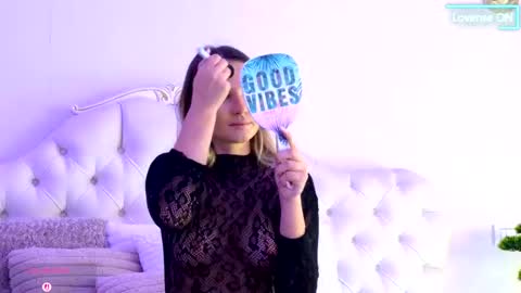 littleblondbunny online show from 9, 3, 2026