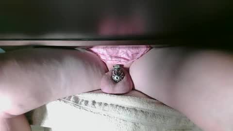 Snapshot of littleclitty247 chatting on 21, 9, 2025 Littlleclitty247 online show from 21, 9, 2025