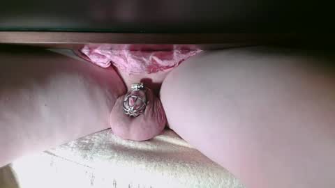 Snapshot of littleclitty247 chatting on 26, 9, 2025 Littlleclitty247 online show from 26, 9, 2025