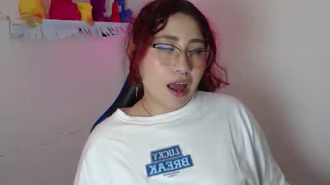 Snapshot of littlee_red chatting on 22, 11, 2025 Angel online show from 22, 11, 2025