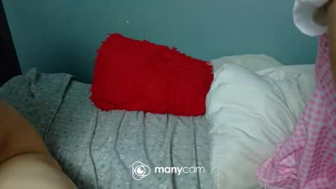 Snapshot of littlejennifer18 chatting on 16, 1, 2026 Tip us ask our names online show from 16, 1, 2026