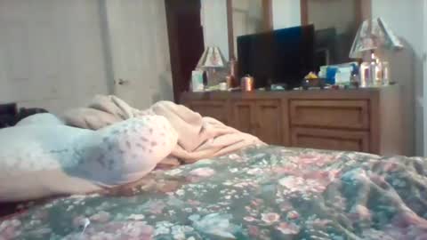 littlekenny1951 online show from 19, 11, 2025