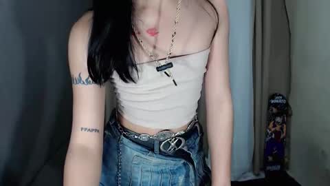 littlelace_ online show from 6, 4, 2026
