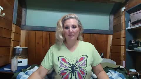 lisanixs online show from 3, 2, 2026