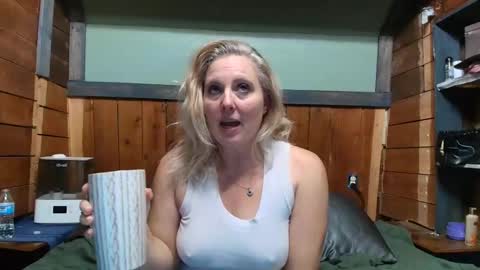 lisanixs online show from 5, 4, 2026