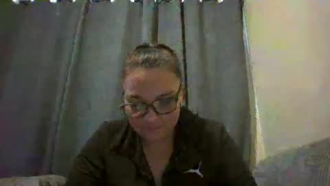 littlemissm44623 online show from 17, 4, 2026