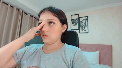 Sarahs Room online show from 7, 7, 2026