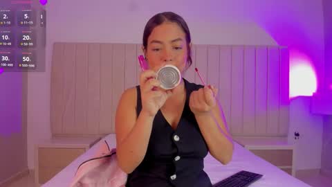 im olivia IG littleolivia01 online show from 16, 1, 2026