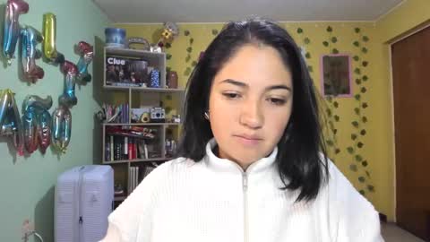Snapshot of littleprety6969 chatting on 23, 12, 2024 Mia Wednesday to Sunday 730 am to 1030 am Colombian Hour D online show from 23, 12, 2024