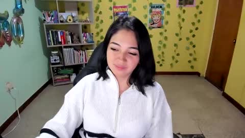 Snapshot of littleprety6969 chatting on 6, 1, 2025 Mia Wednesday to Sunday 730 am to 1030 am Colombian Hour D online show from 6, 1, 2025